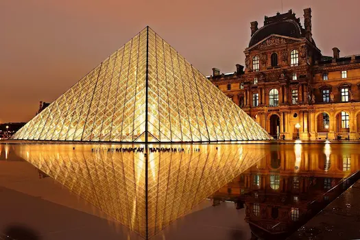 Top 10 Tourist Attractions in Paris