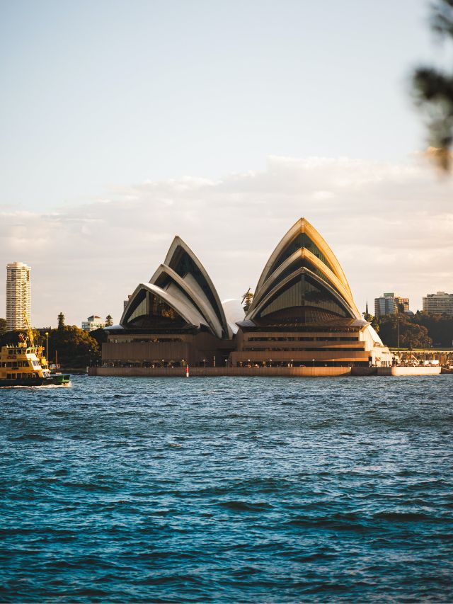 Top Famous Tourist Attractions in Sydney, Australia